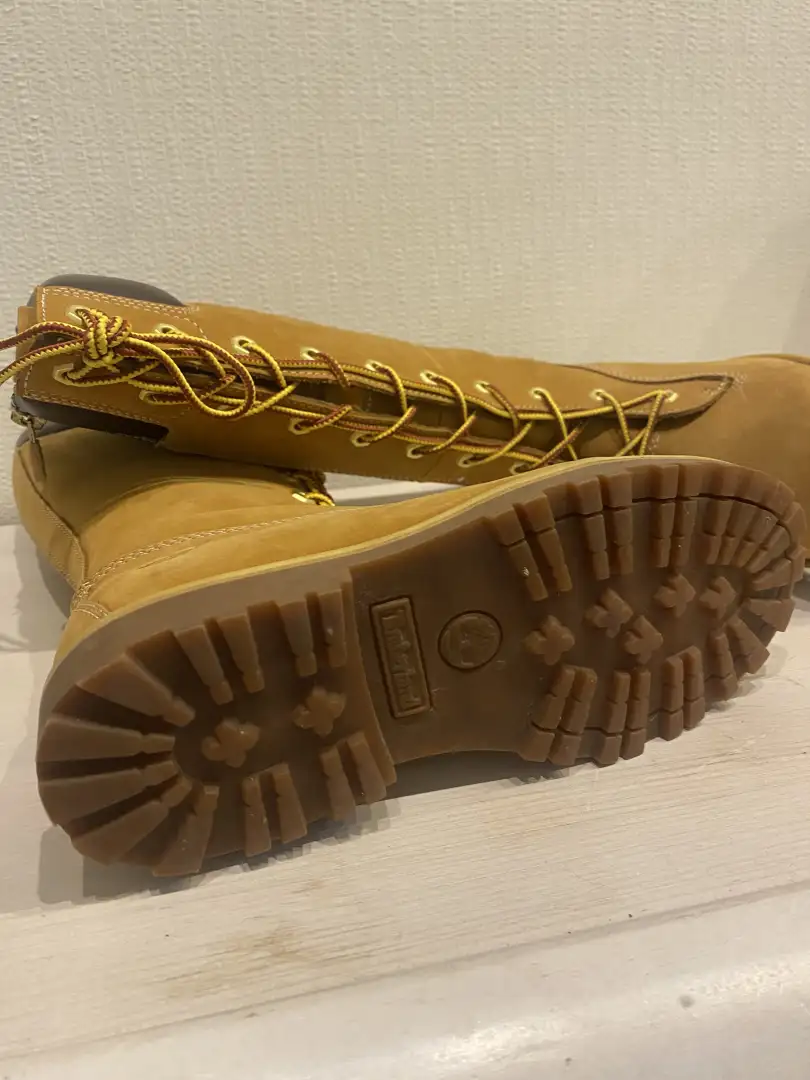Стильные сапожки Timberland