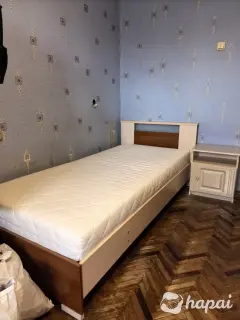 Кровать