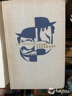 Книга J. B. Priestley - Angel Pavement на английском языке