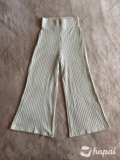 Брюки клеш Stradivarius (Zara, Bershka, H&M)
