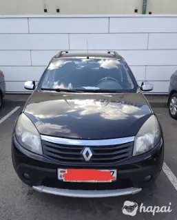 Автомобиль Рено Сандеро Стэпвэй