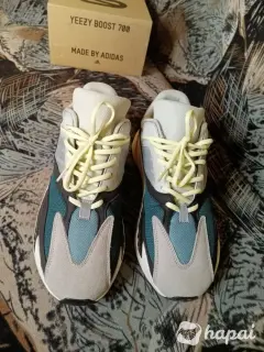 Продам кроссовки "Adidas"
