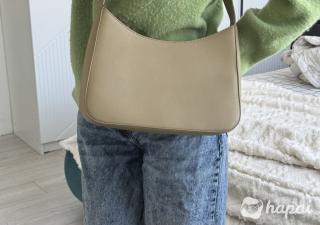 Кожаная сумка на ремешке