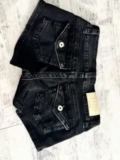 Stradivarius шорты