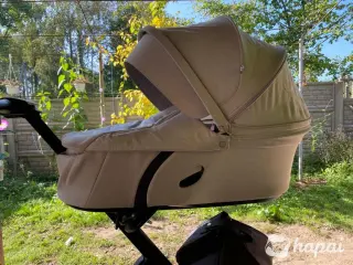 премиум-коляска 3 в 1 Stokke Xplory V6