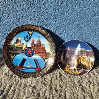 Сувенирные тарелки