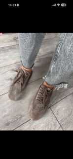 Новые кроссовки кожа 39-39,5