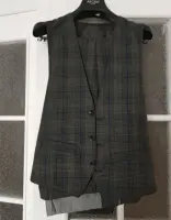Костюм тройка мужской 44/46